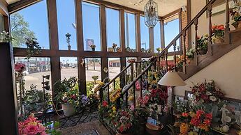 Edelweiss Inn And Suites