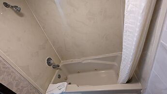 Edelweiss Inn And Suites