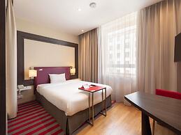 Mercure Warszawa Grand