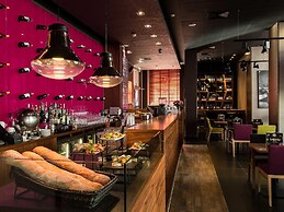 Mercure Warszawa Grand