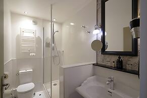 Hotel Litteraire Gustave Flaubert, Signature Collection
