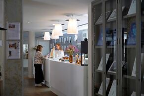 Hotel Litteraire Gustave Flaubert, Signature Collection