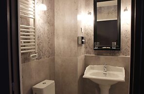 Hotel Litteraire Gustave Flaubert, Signature Collection