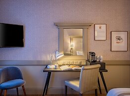 Hotel Litteraire Gustave Flaubert, Signature Collection