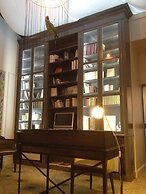 Hotel Litteraire Gustave Flaubert, Signature Collection