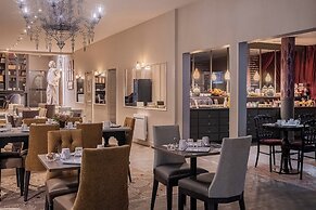 Hotel Litteraire Gustave Flaubert, Signature Collection