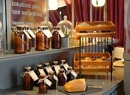 Hotel Litteraire Gustave Flaubert, Signature Collection