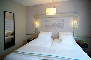 Hotel Litteraire Gustave Flaubert, Signature Collection
