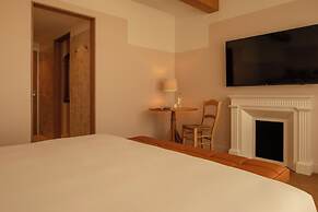9Hotel Chelton