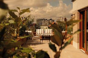 9Hotel Chelton
