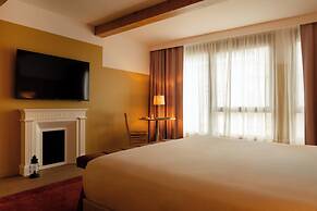 9Hotel Chelton