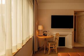 9Hotel Chelton