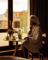 9Hotel Chelton