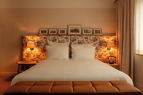 9Hotel Chelton