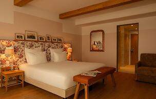 9Hotel Chelton