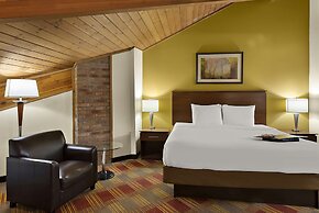 Best Western Lakewood Inn