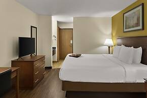 Best Western Lakewood Inn