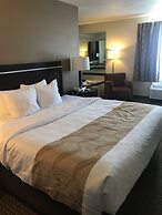 Quality Inn & Suites Sun Prairie Madison East