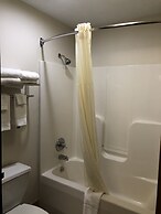 Quality Inn & Suites Sun Prairie Madison East