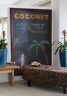 Coconut Waikiki Hotel