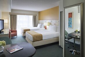 Coconut Waikiki Hotel