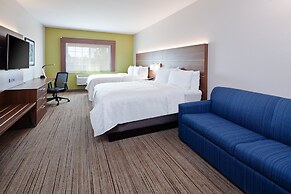 Holiday Inn Express & Suites Tulare by IHG