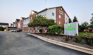 Holiday Inn Express Chicago NW - Vernon Hills by IHG
