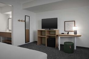 Spark by Hilton Miami Doral