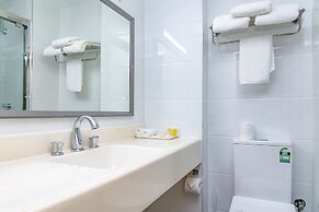 Charbonnier Motor Inn