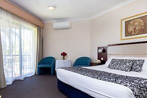 Charbonnier Motor Inn