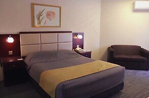 Charbonnier Motor Inn