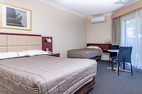 Charbonnier Motor Inn