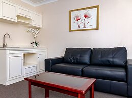 Charbonnier Motor Inn