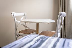 Charbonnier Motor Inn