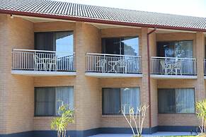 Charbonnier Motor Inn