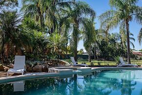 Charbonnier Motor Inn