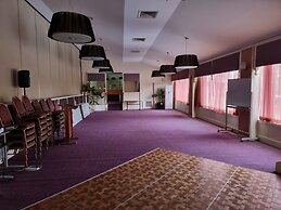 Charbonnier Motor Inn