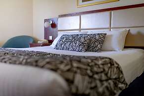 Charbonnier Motor Inn