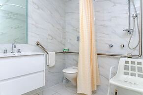 Charbonnier Motor Inn