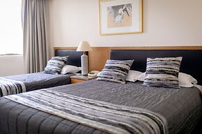 Charbonnier Motor Inn