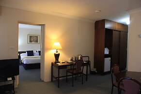 Charbonnier Motor Inn