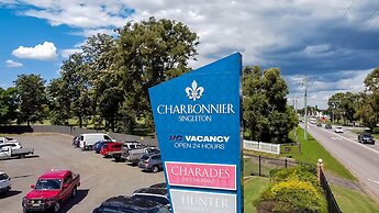 Charbonnier Motor Inn