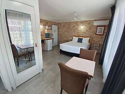 Ambassador Motor Lodge