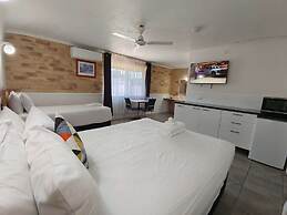 Ambassador Motor Lodge