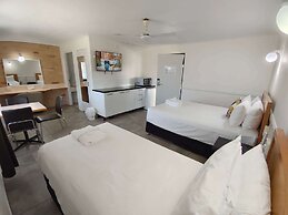 Ambassador Motor Lodge
