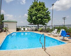 Quality Inn Florence Muscle Shoals