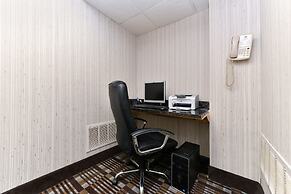 Comfort Inn & Suites at Stone Mountain