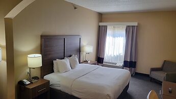 Comfort Inn & Suites at Stone Mountain