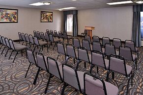 Comfort Inn & Suites at Stone Mountain