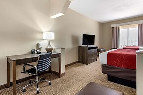 Comfort Suites near Robins Air Force Base